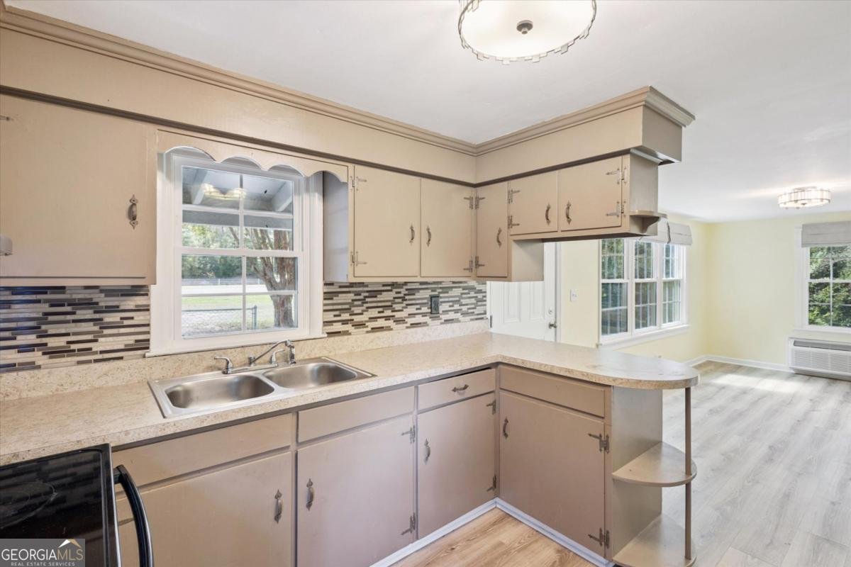 6326 Hwy 21 Springfield - 6