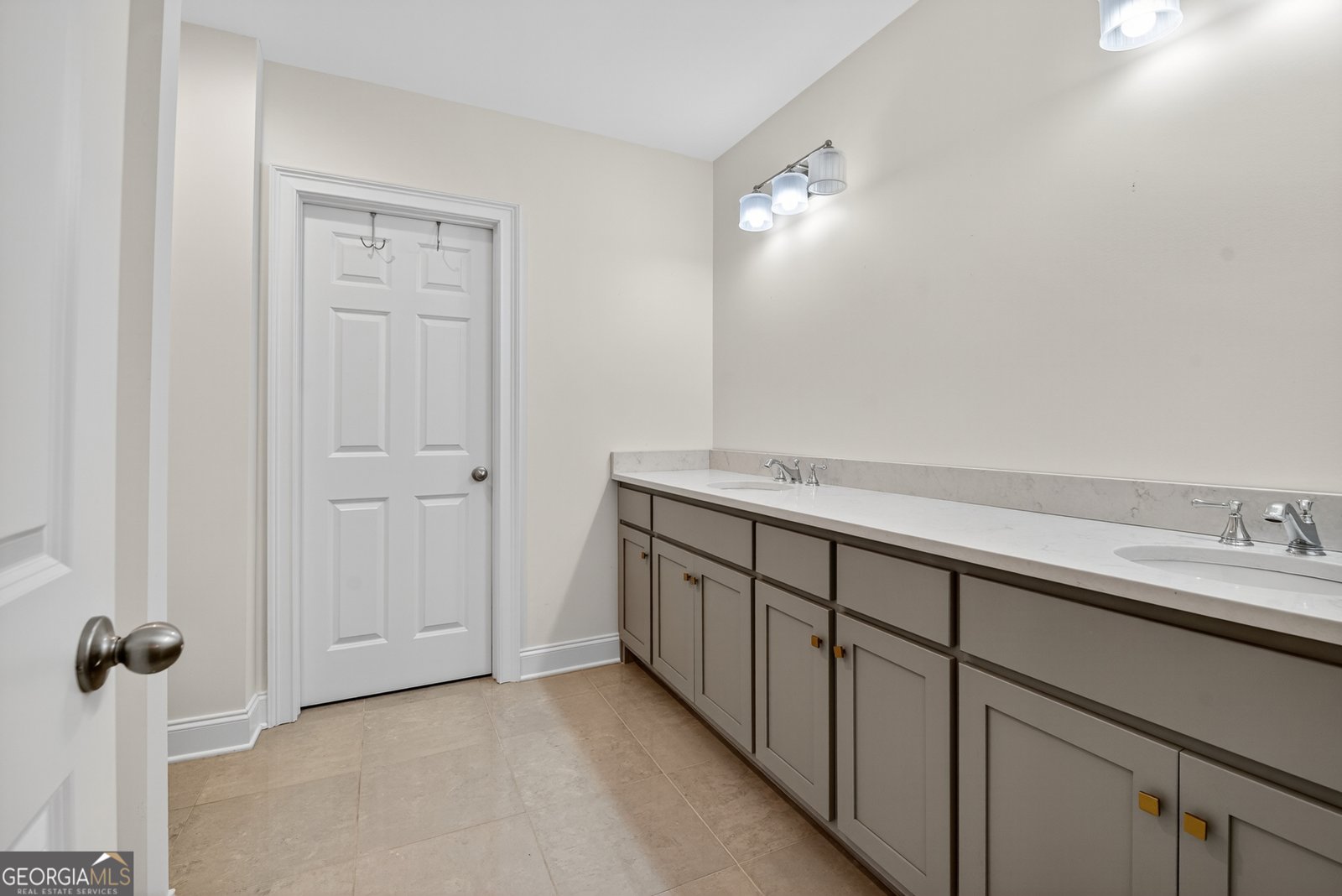 4705 Rivers Edge Drive Gainesville - 61
