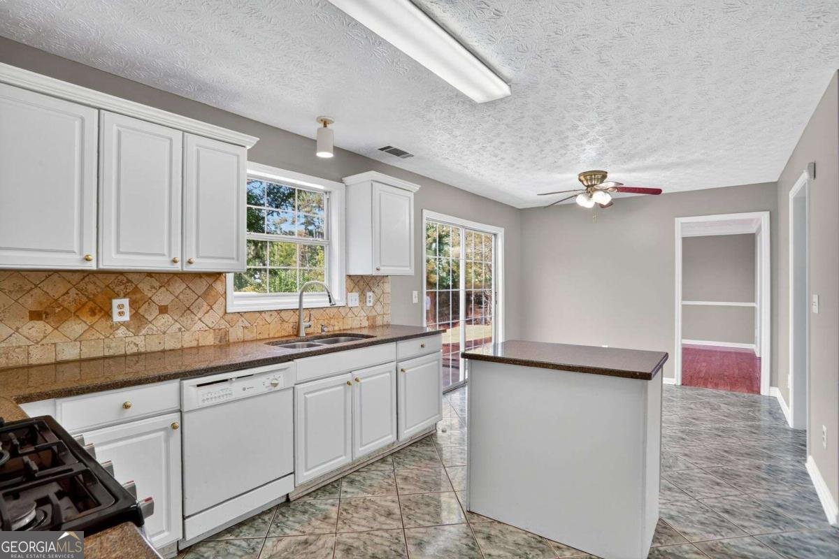 1115 Chris Lake Drive Lawrenceville - 8