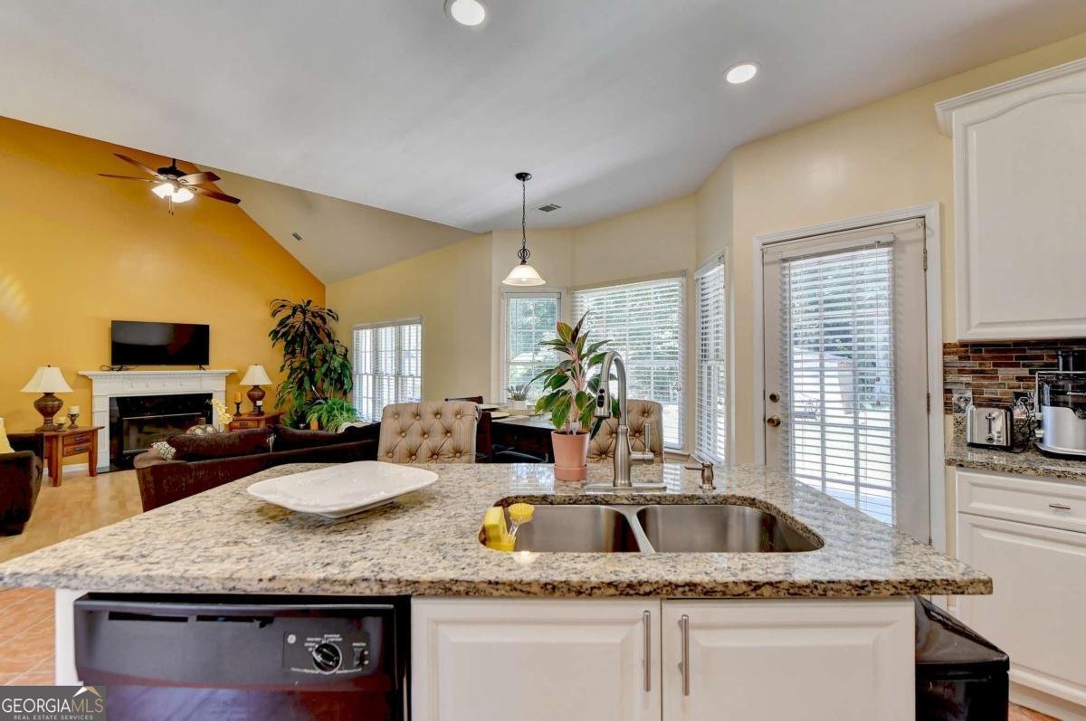 732 Mountain Oaks Parkway Stone Mountain - 31