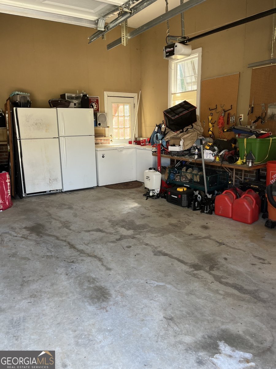 604 Farris Boulevard Manchester - 26