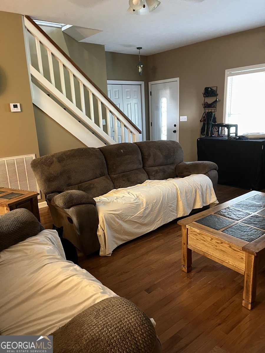 604 Farris Boulevard Manchester - 3