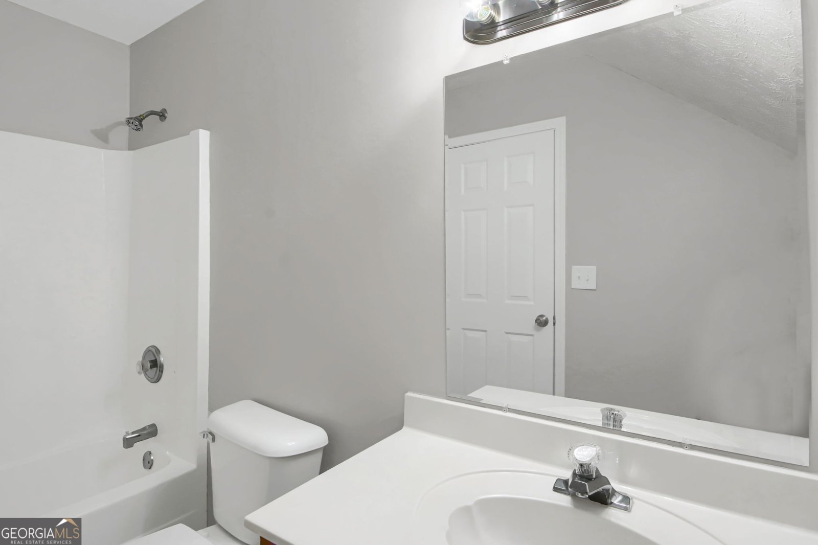135 LITTLE HAYNES Drive Loganville - 19