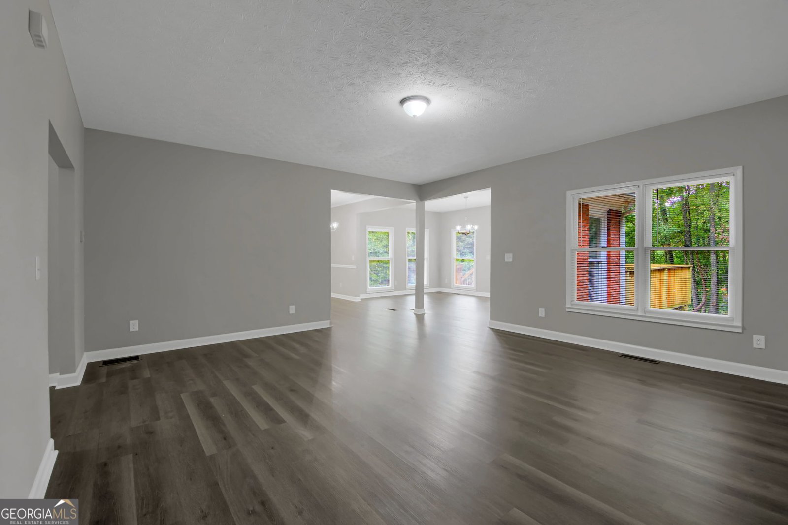 135 LITTLE HAYNES Drive Loganville - 6