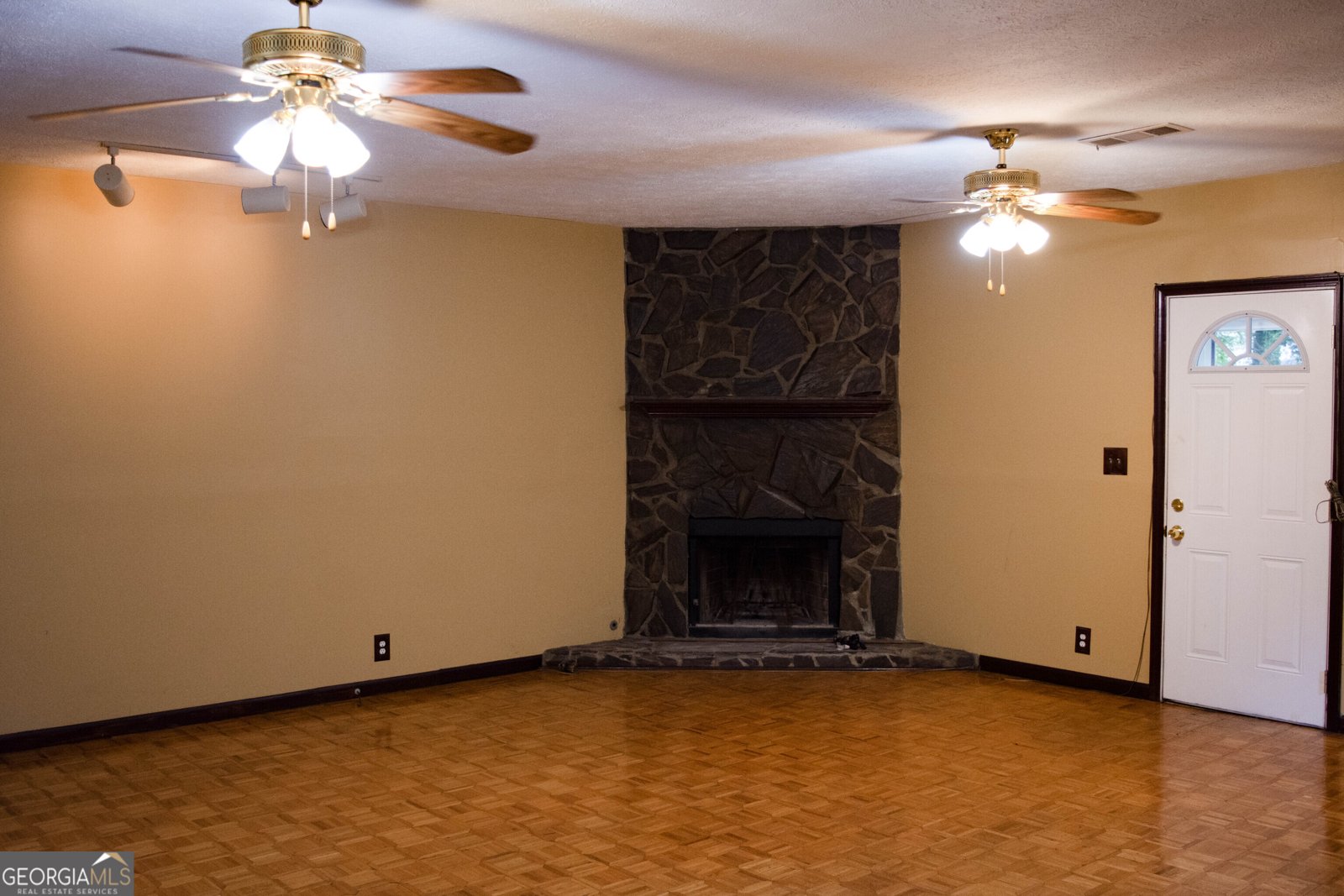 1044 Basswood Court Riverdale - 13