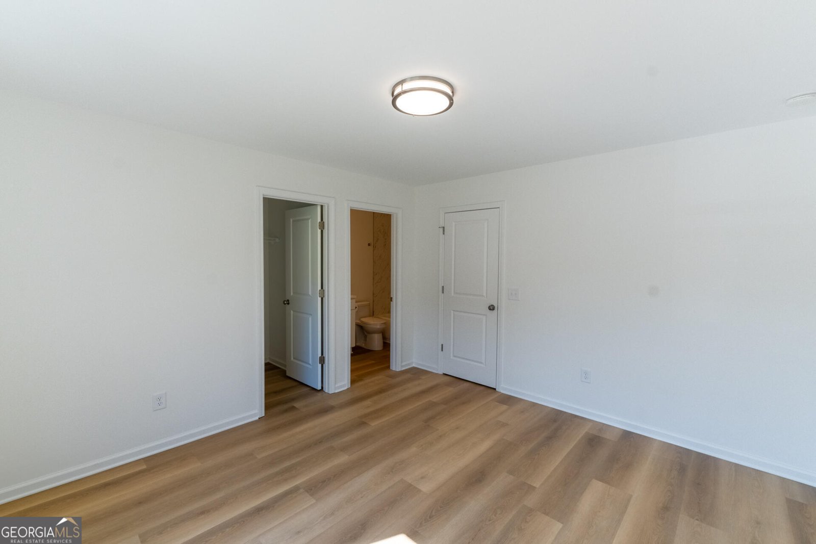 9135 Fox Trail Lane Gainesville - 37