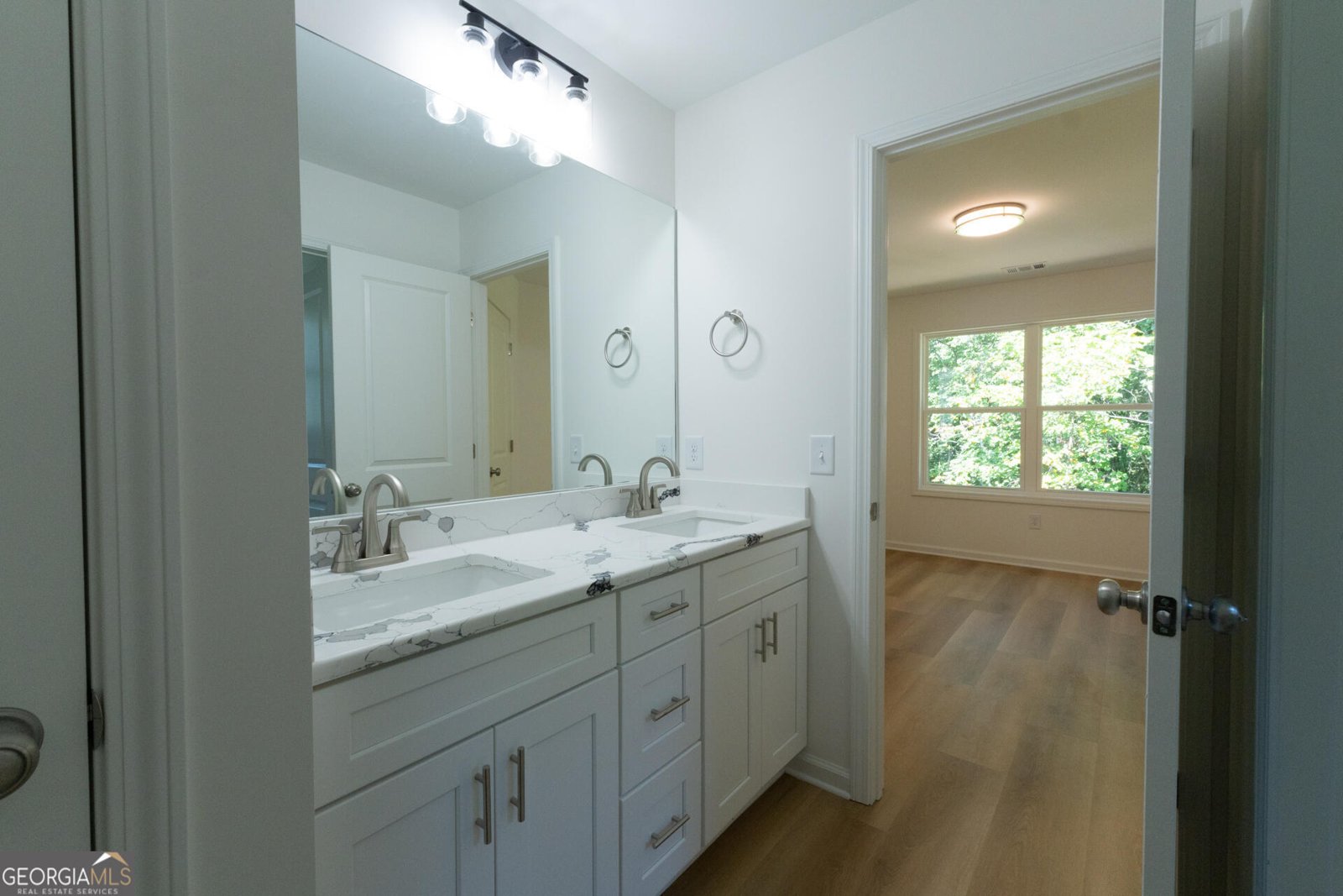 9135 Fox Trail Lane Gainesville - 44