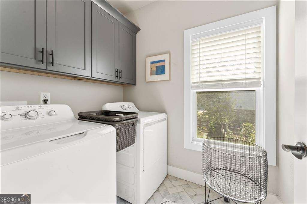 107 Crown Lane Woodstock - 1
