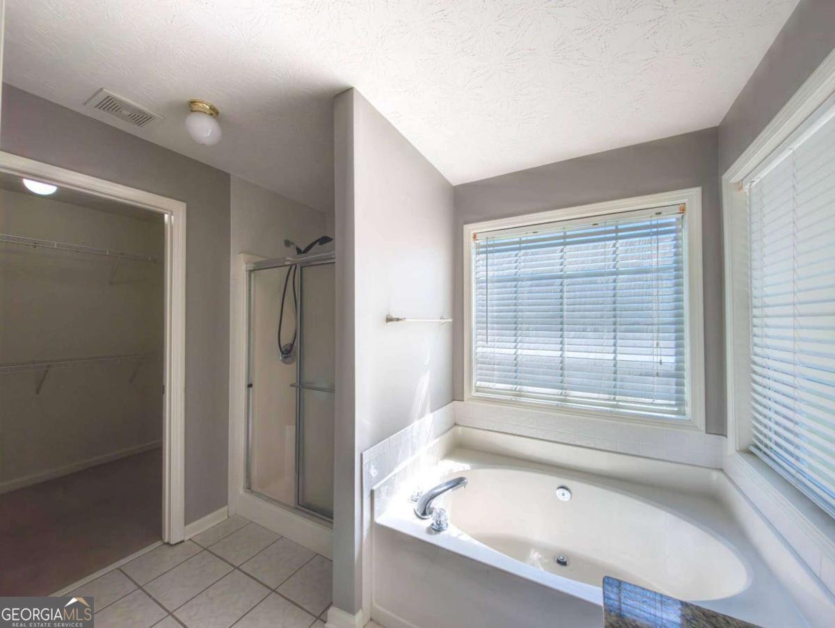4306 Foxberry Run Loganville - 24