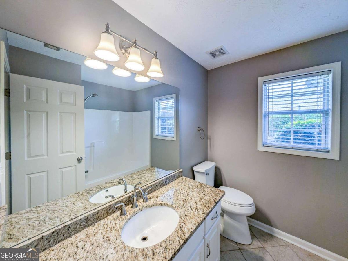 4306 Foxberry Run Loganville - 29