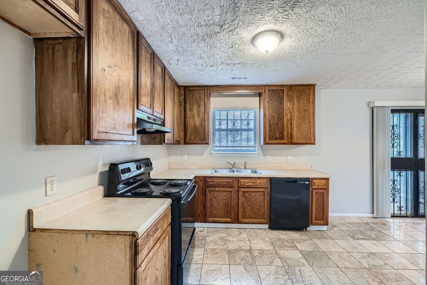 11111 Shannon Circle Hampton - 11