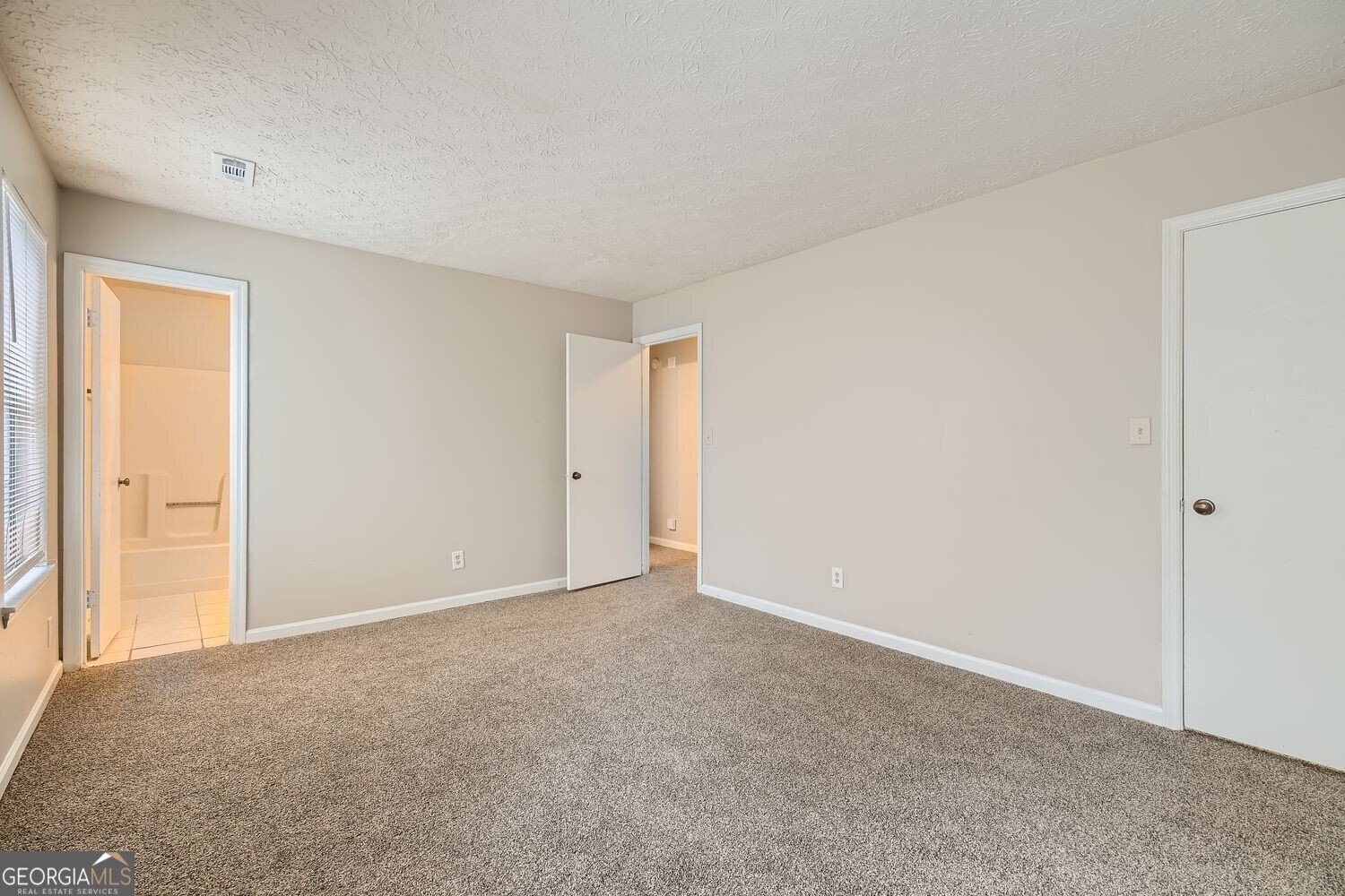 11111 Shannon Circle Hampton - 18