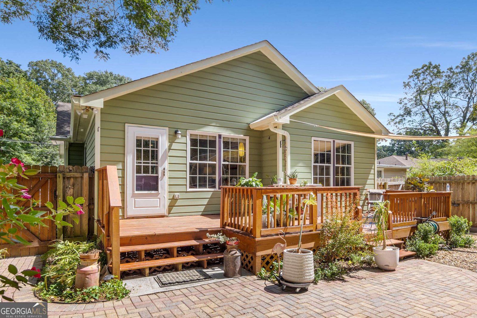 377 East Side Avenue Atlanta - 24