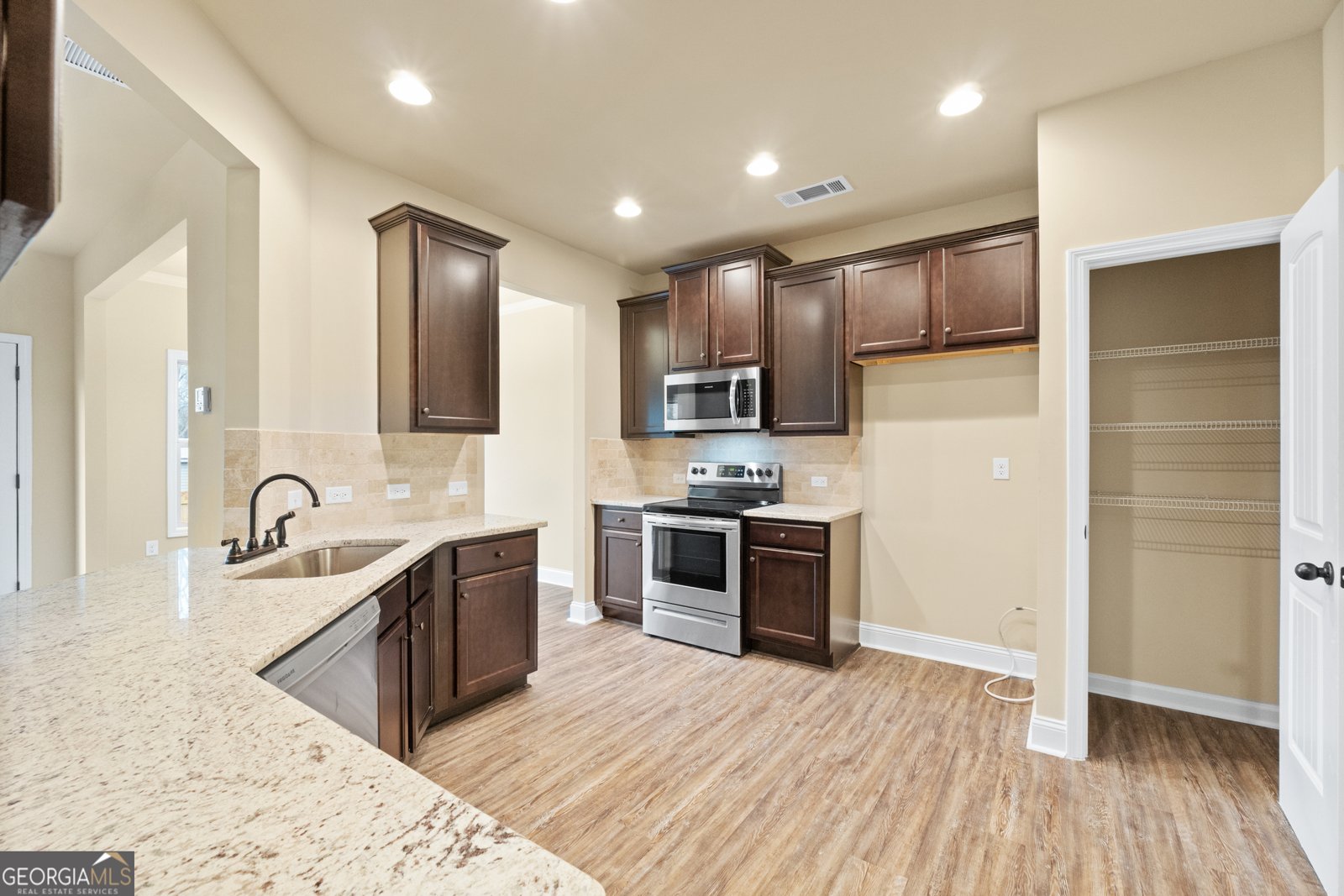 2338 Walker Drive Hampton - 7
