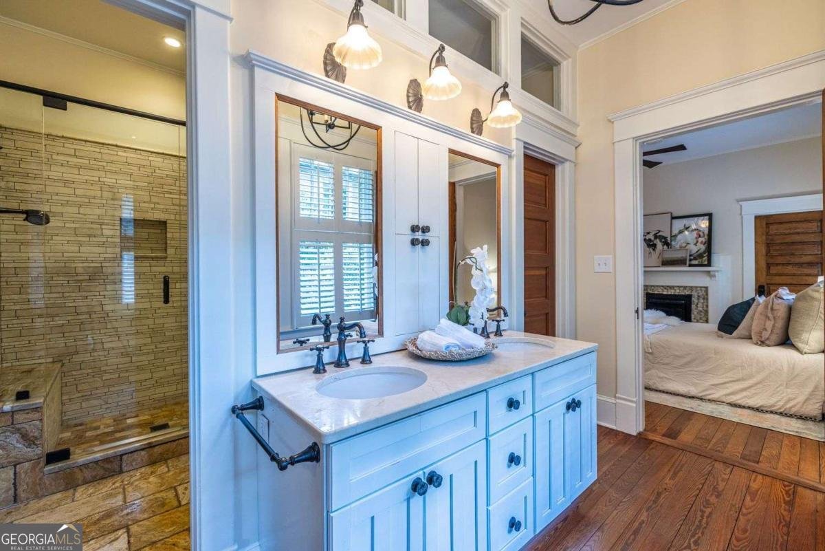 456 Candler Street Atlanta - 23