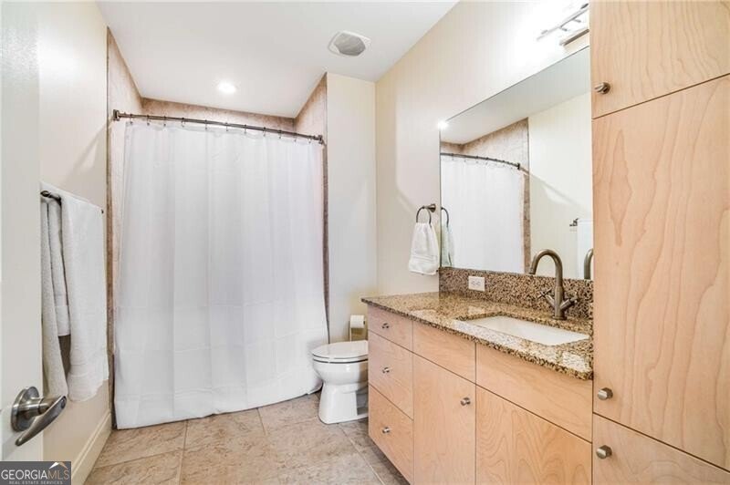 905 Juniper Street Atlanta - 27