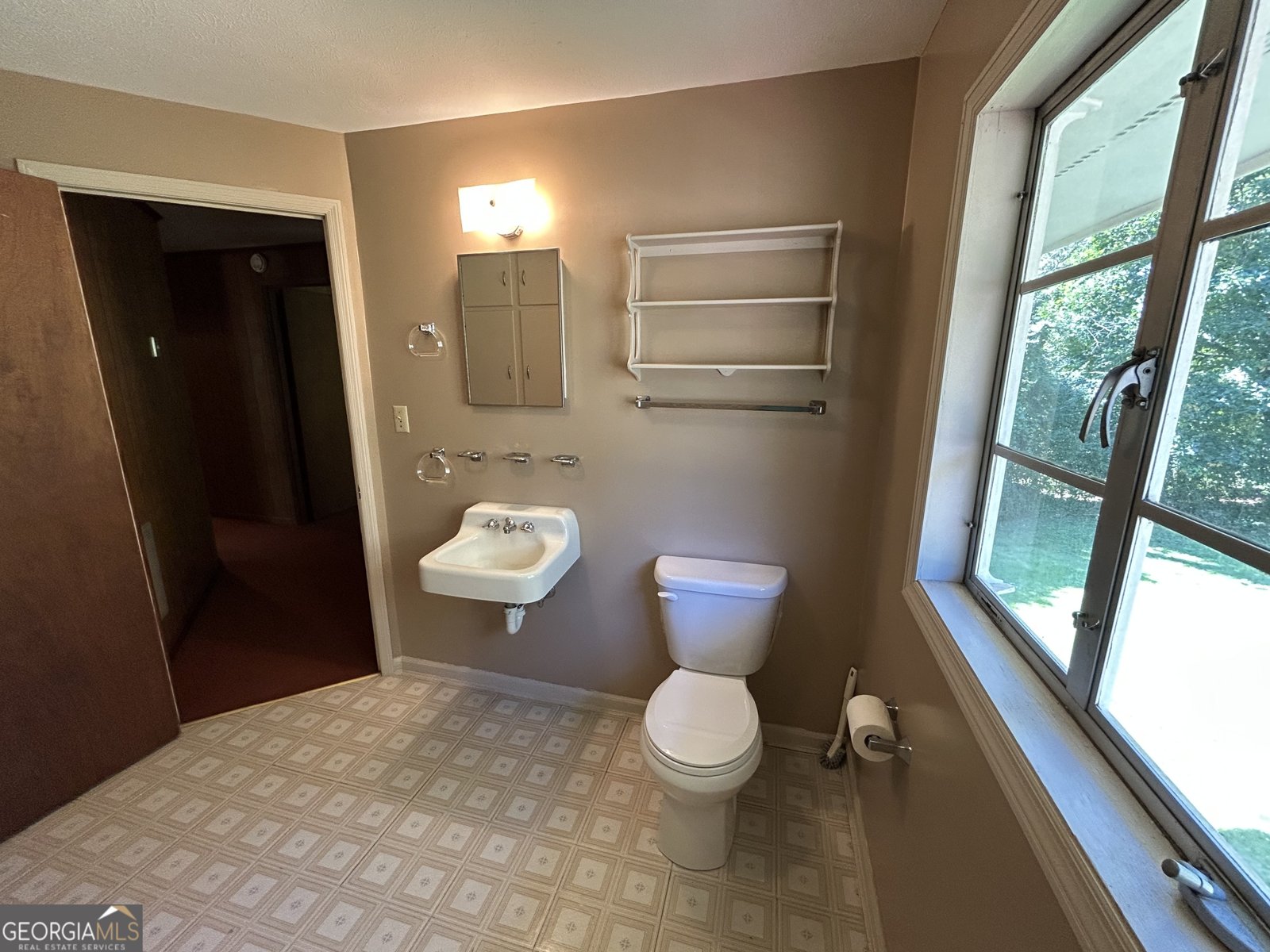 609 Cherokee Road Lagrange - 33