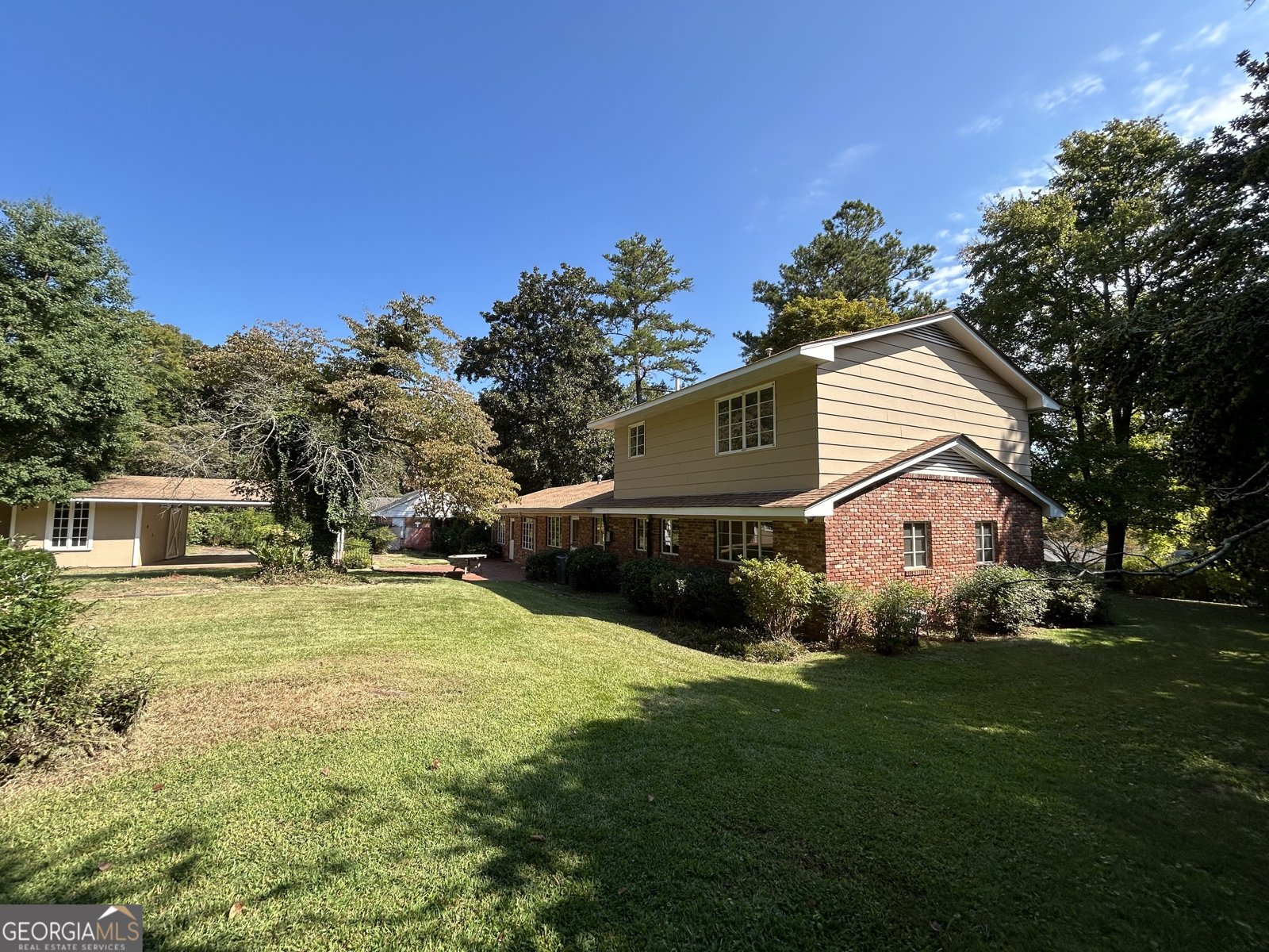 609 Cherokee Road Lagrange - 44