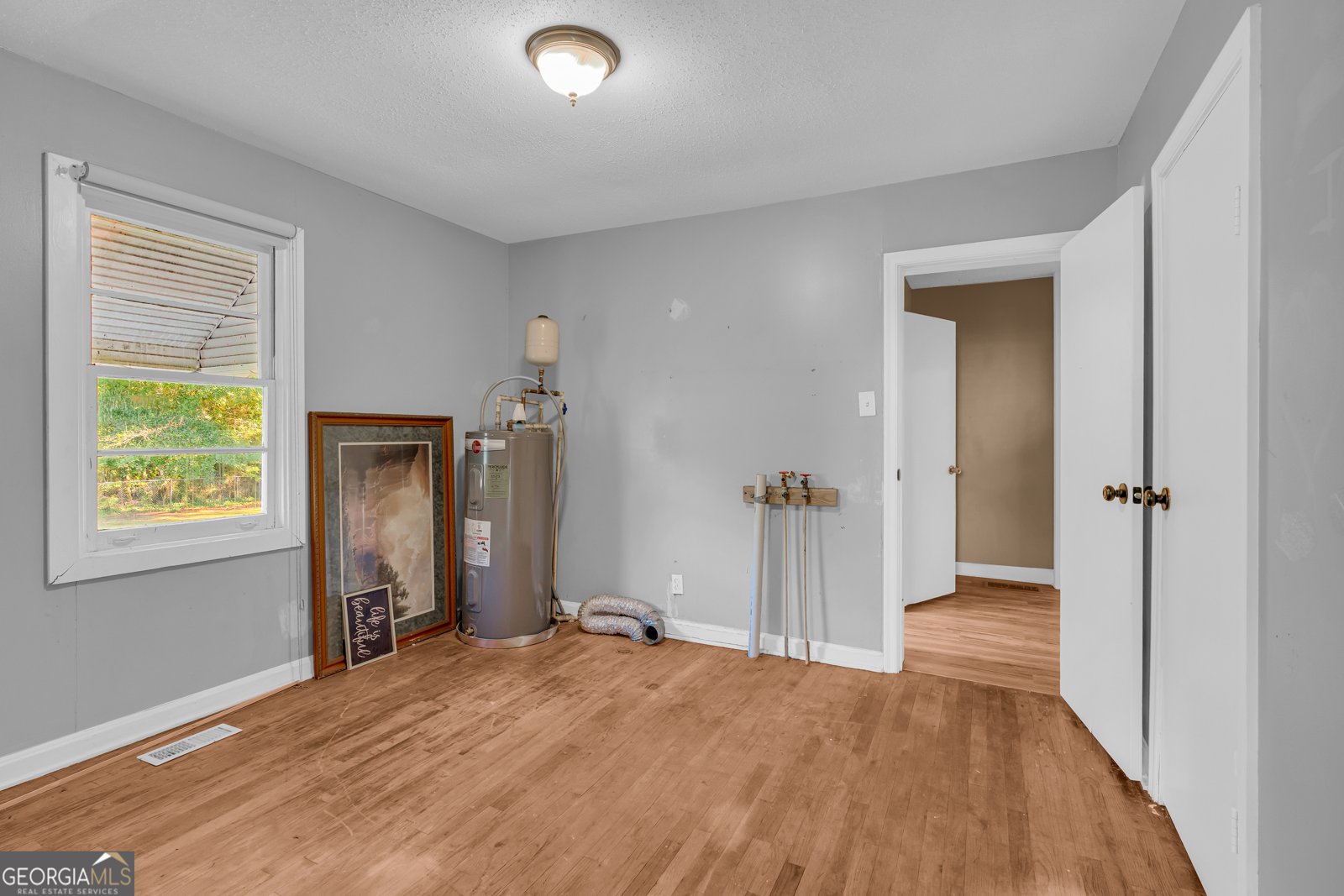 10859 Panhandle Road Hampton - 21