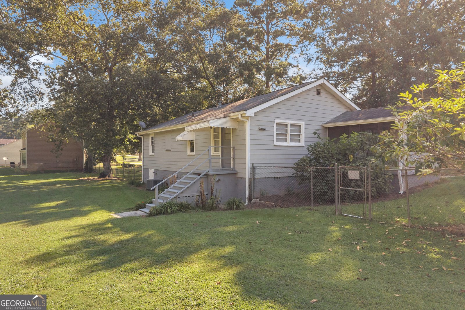 10859 Panhandle Road Hampton - 33