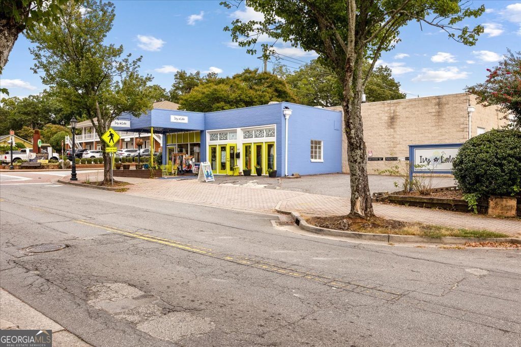 755 NEEL REID Drive Roswell - 38