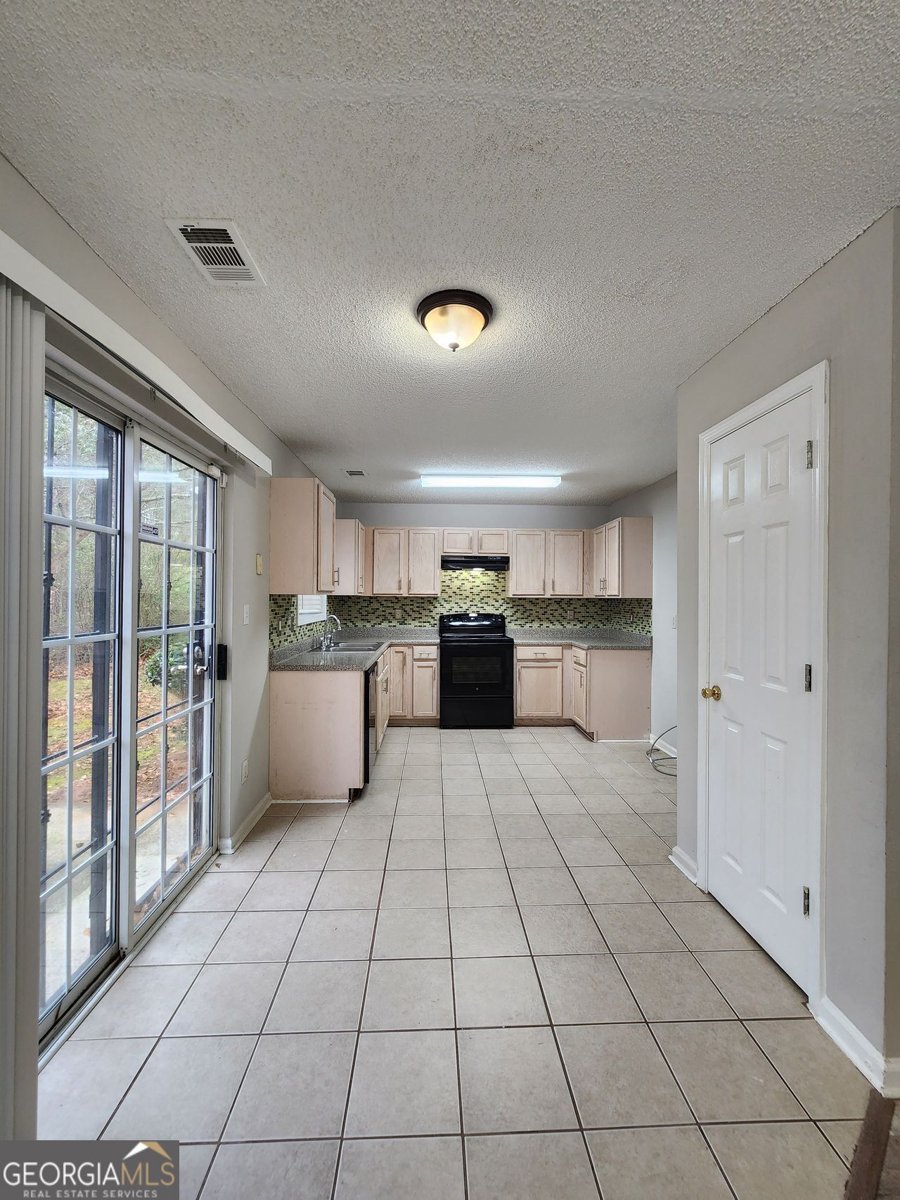 6613 Chestnut Oaks Ridge Lithonia - 6