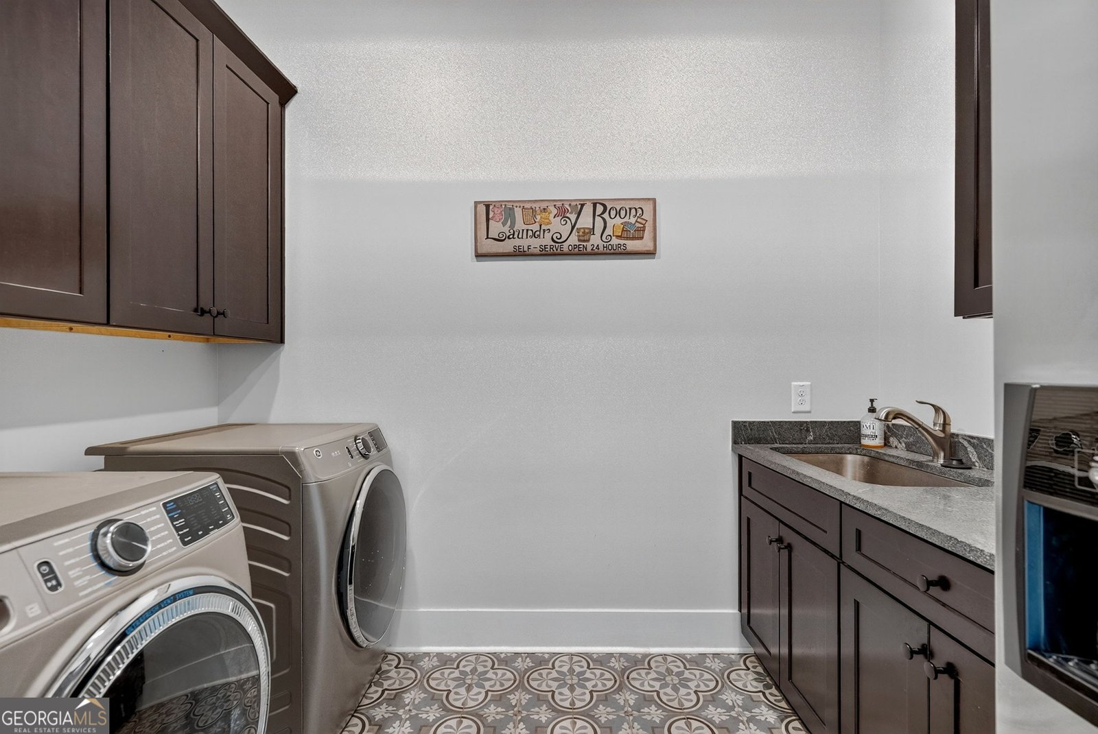 4621 Stanley Road Flowery Branch - 46