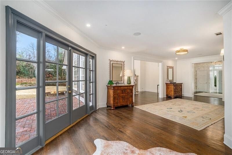 1225 West Wesley Road Atlanta - 11