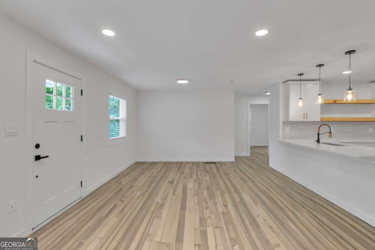 372 Amal Drive Atlanta - 25