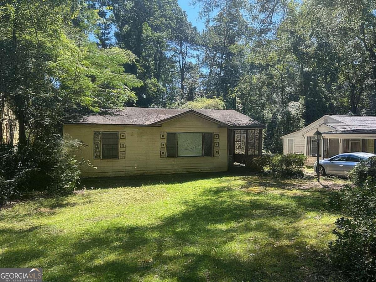 1075 Cato Street Atlanta - 2