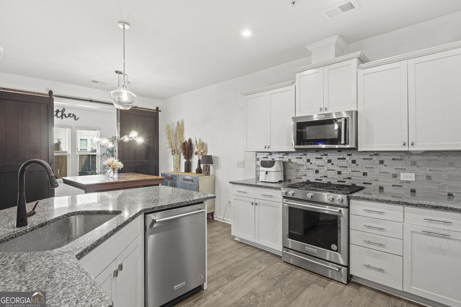 221 Ellis Lane Woodstock - 10