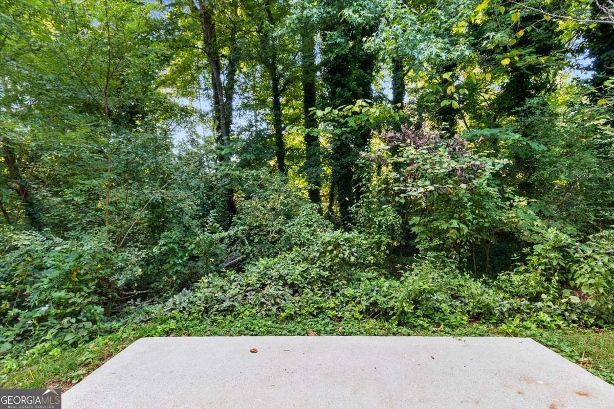 650 Walnut Creek Drive Lilburn - 38