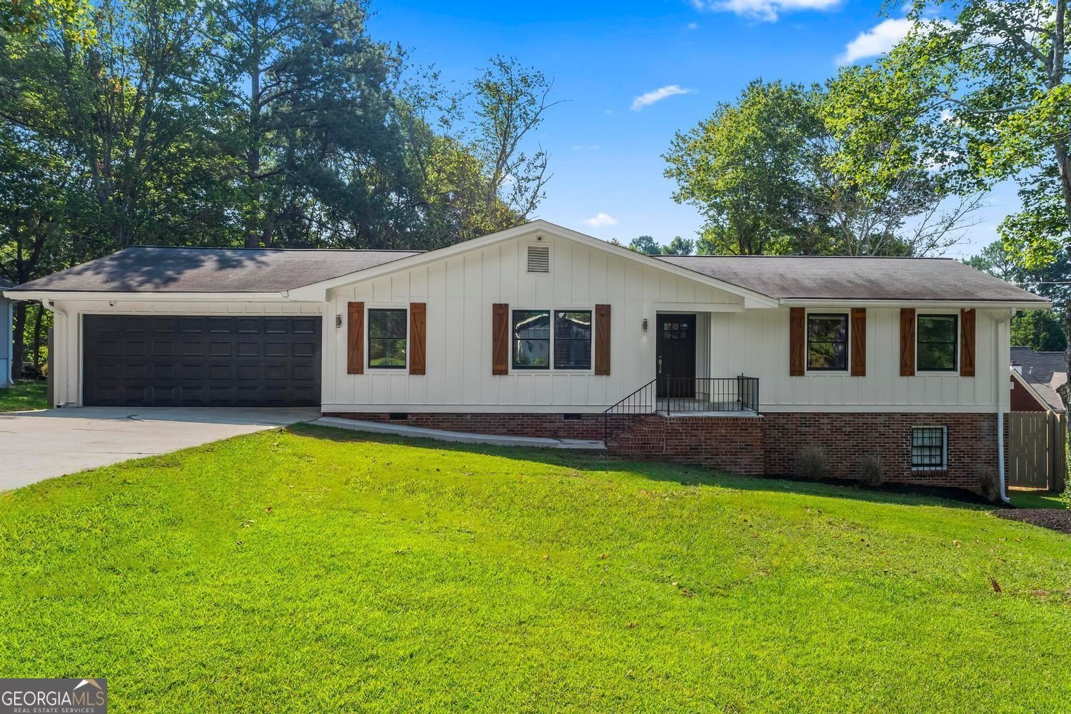 142 Bernice Drive Lawrenceville - 1