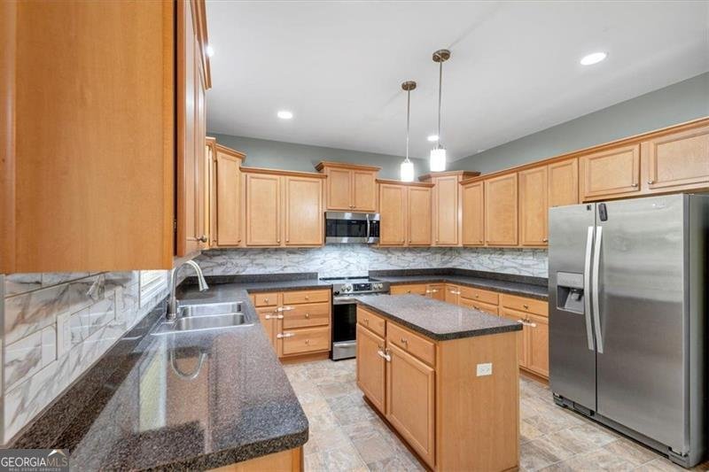 5218 BROWN LEAF Powder Springs - 10
