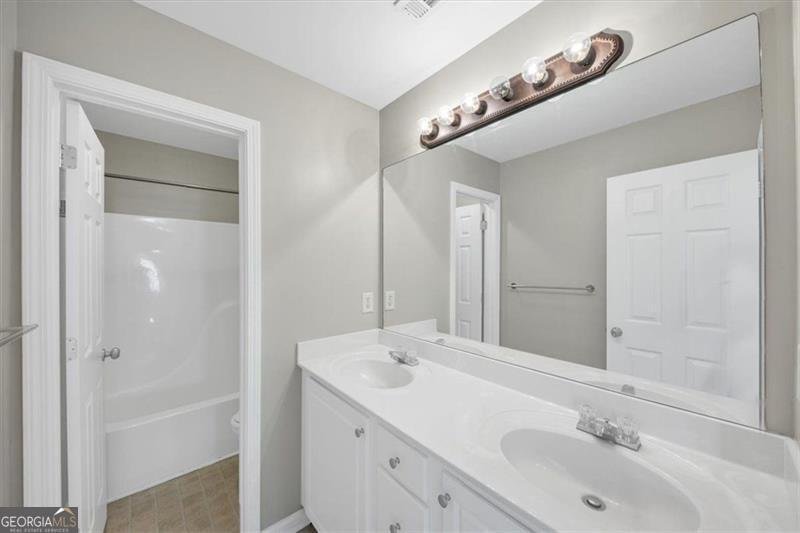 5218 BROWN LEAF Powder Springs - 19