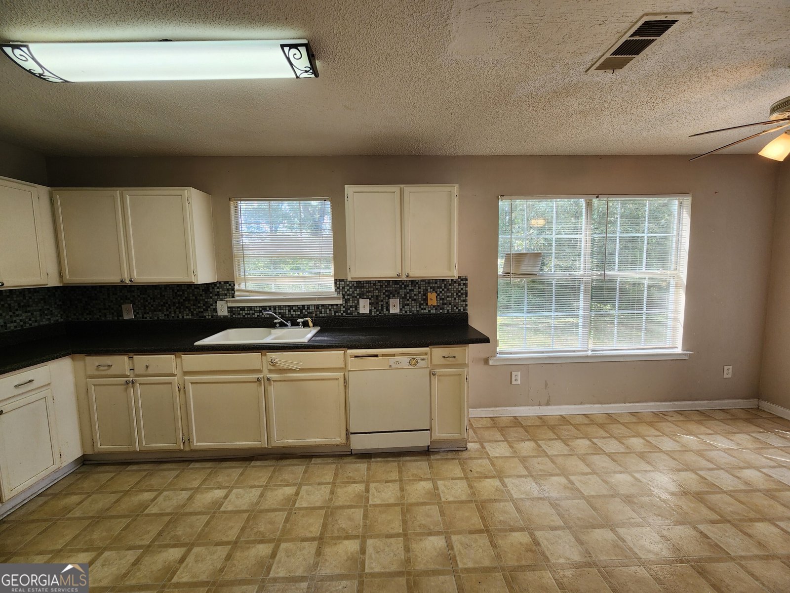 8218 Mahogany Lane Lithonia - 11