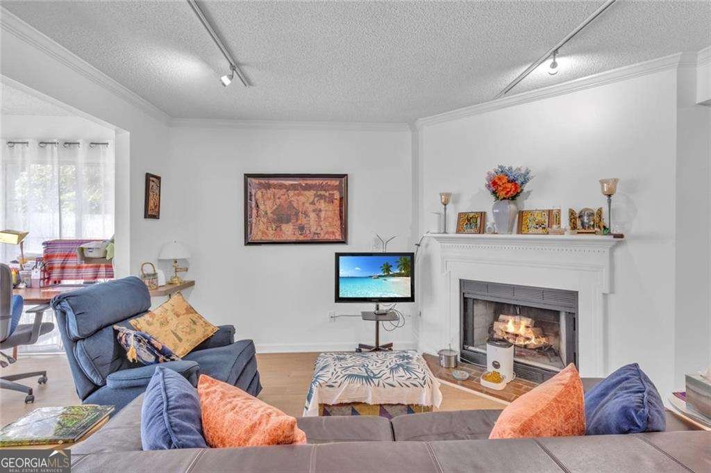 301 Cobblestone Trail Avondale Estates - 4