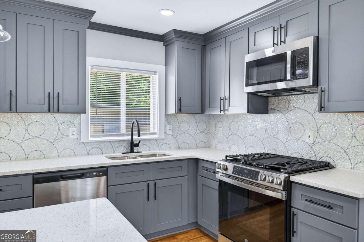5235 Silhouette Lane Mableton - 11