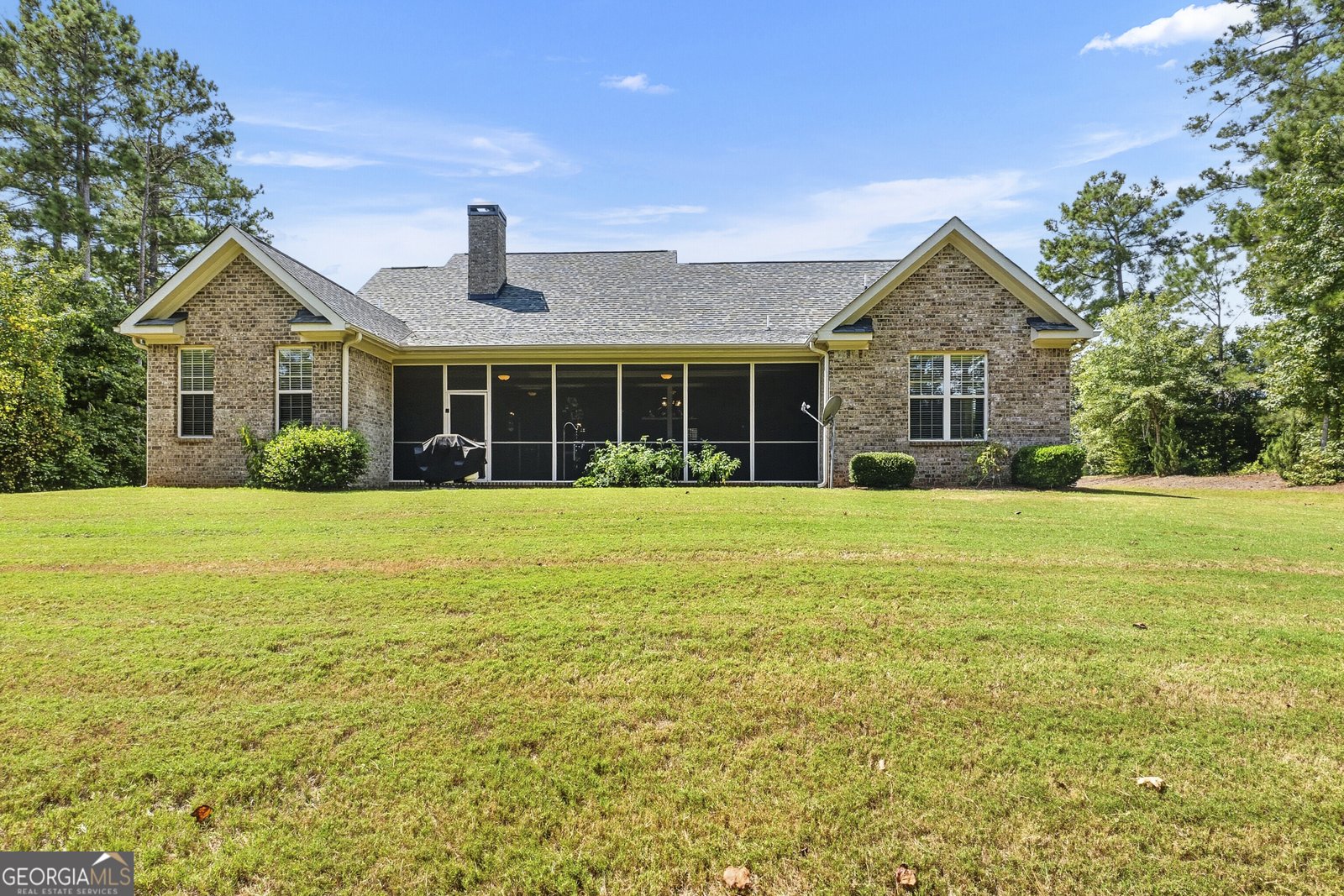111 River Forest Drive Forsyth - 29