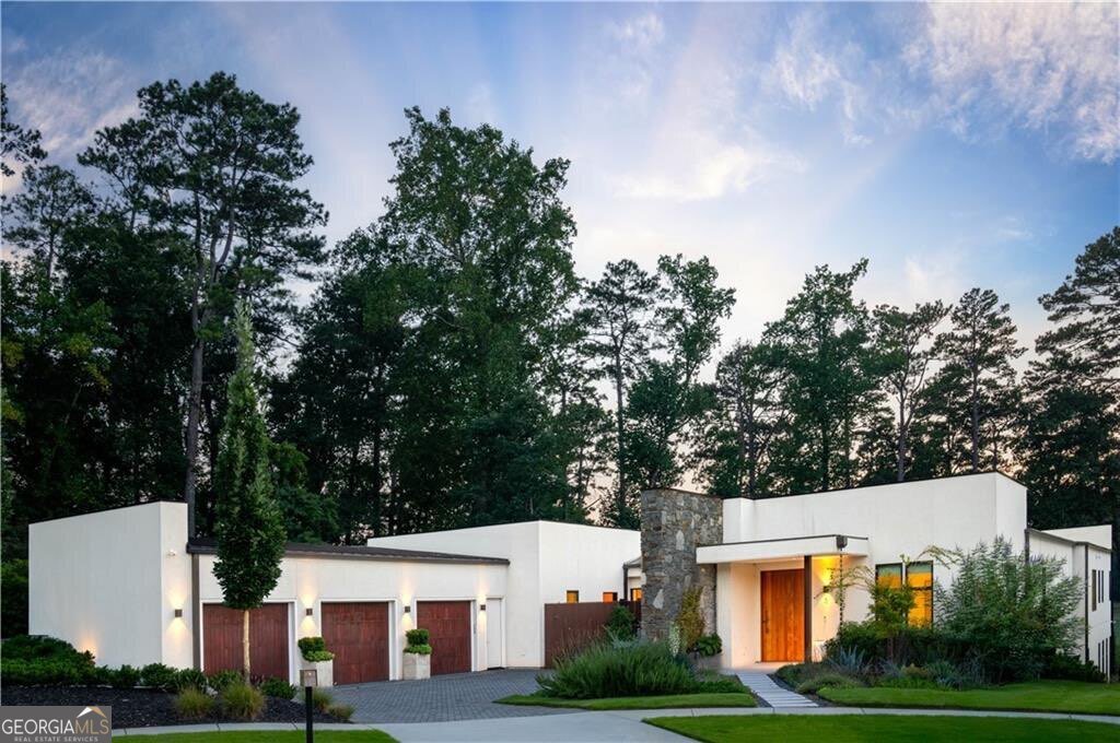 1572 Clifton Ridge Atlanta - 1