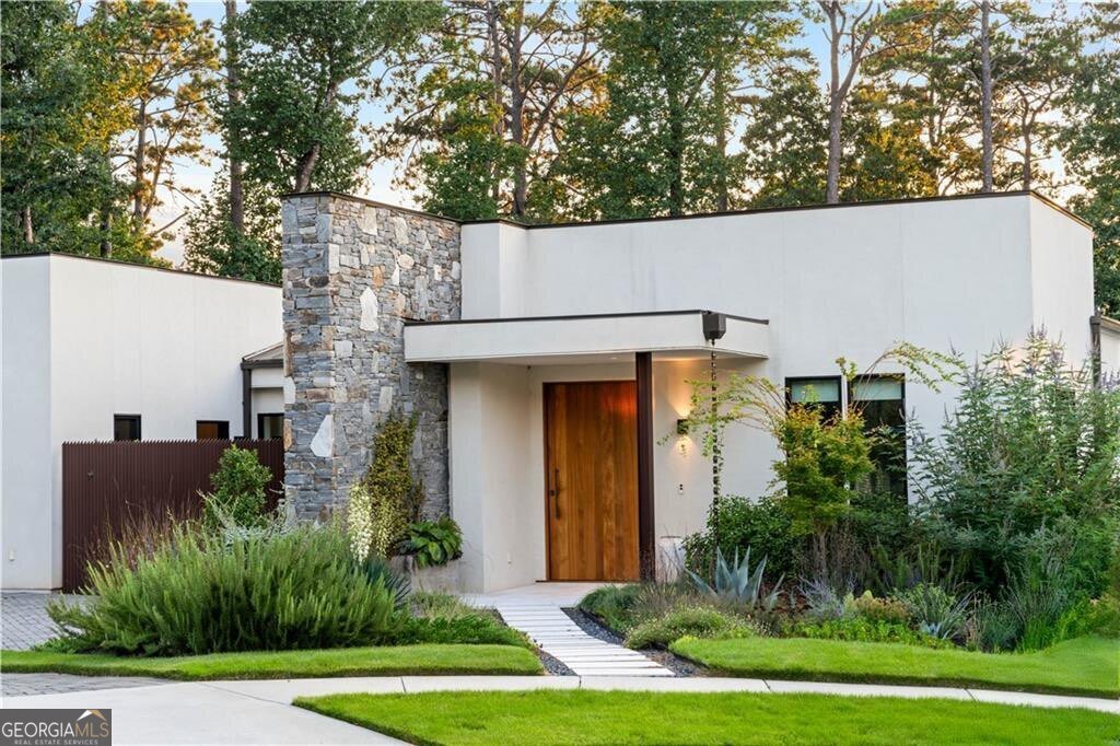 1572 Clifton Ridge Atlanta - 4