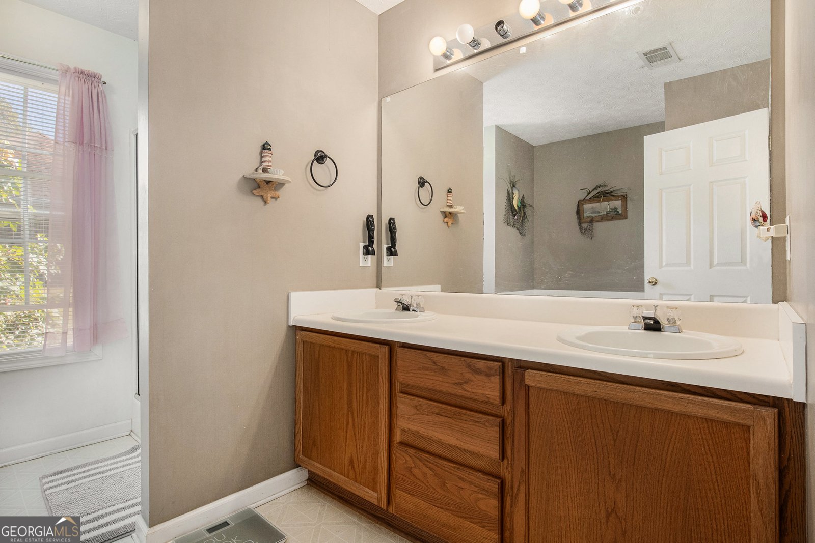 421 Arrowhatchee Drive Winder - 14