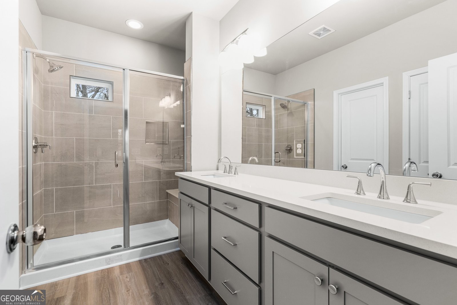 386 10th Unit 57 Street Auburn - 23
