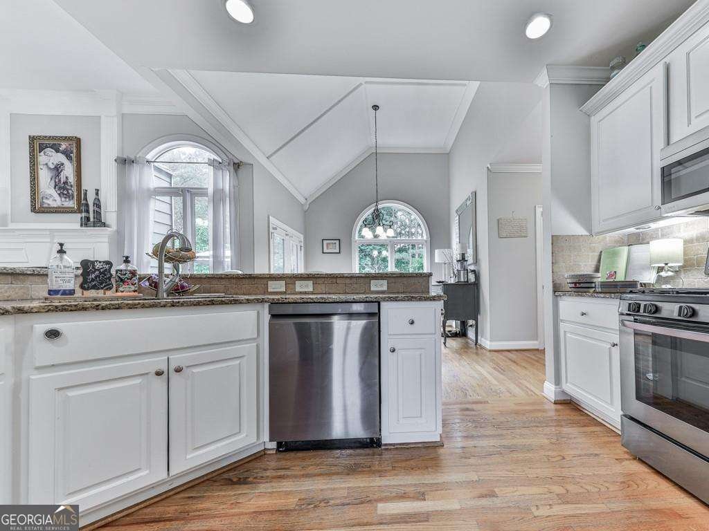 302 Gilmer Court Canton - 25