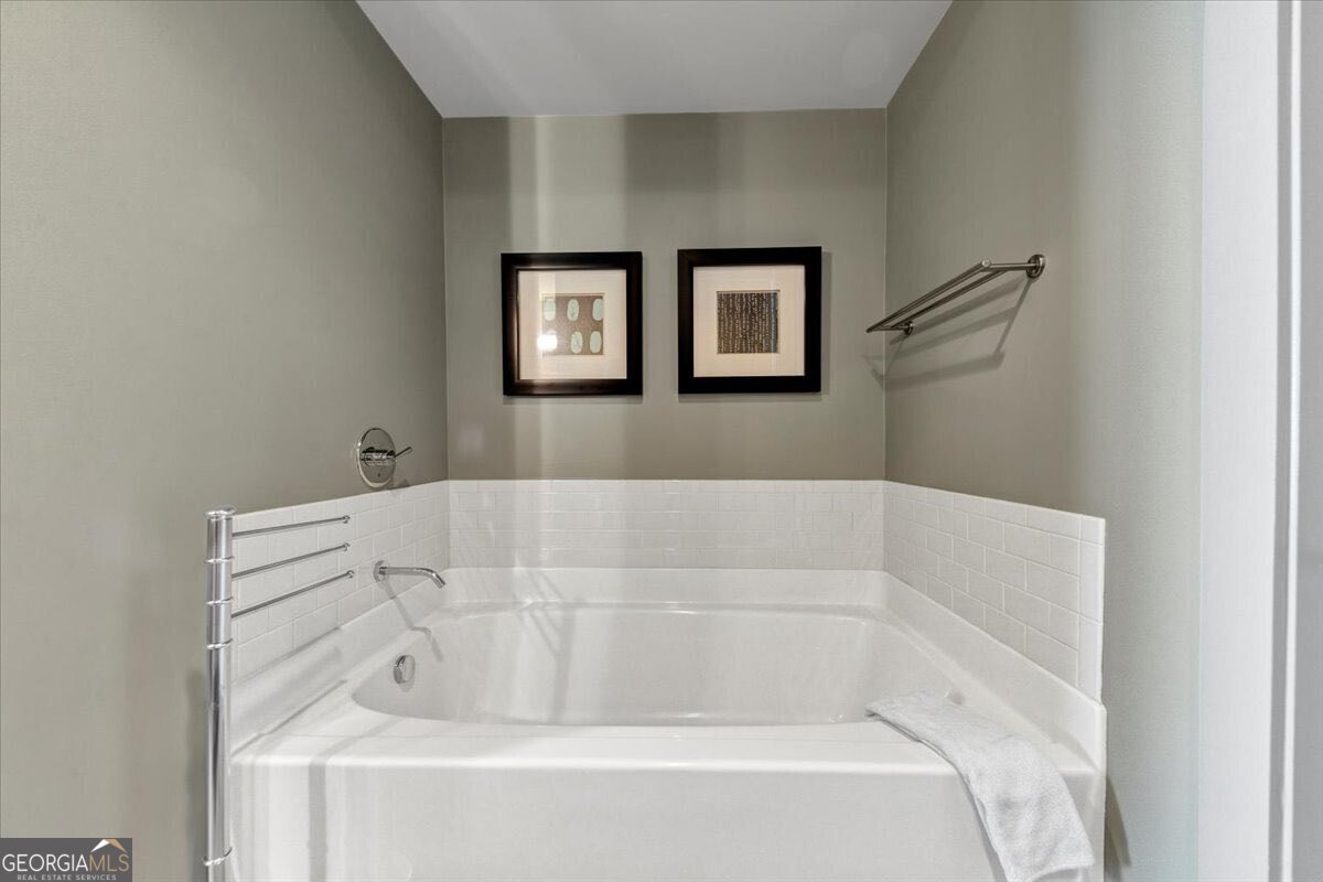 4561 Olde Perimeter Way Atlanta - 37
