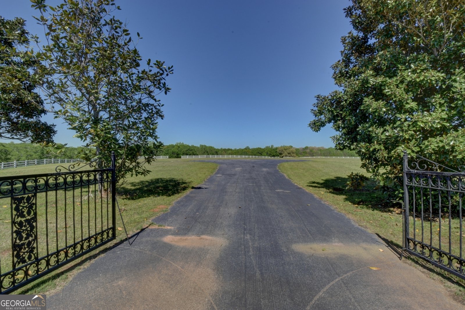 7527 Highway 326 Commerce - 55