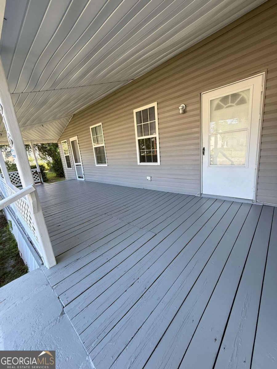 516 Folks Street Waycross - 17