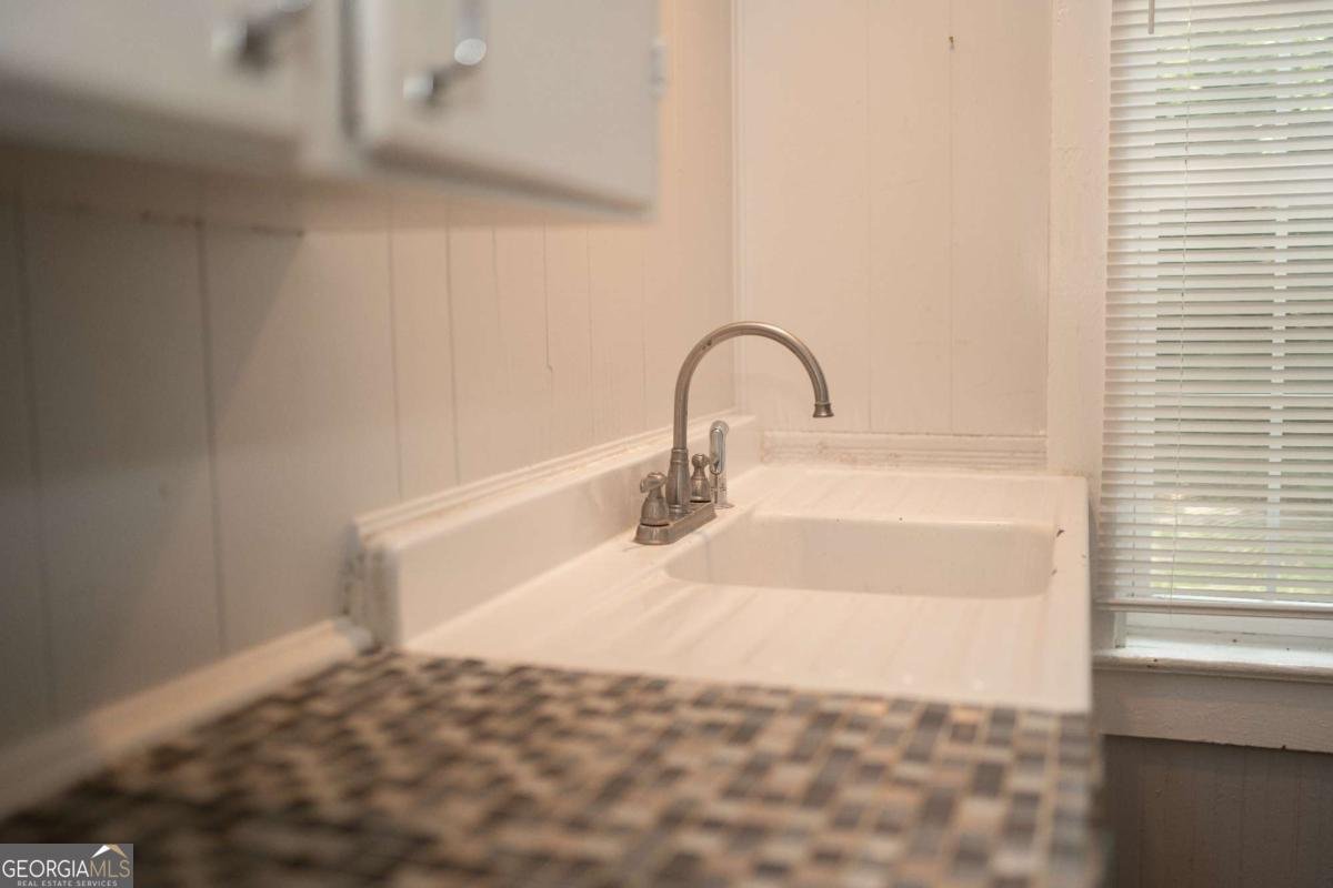 516 Folks Street Waycross - 7