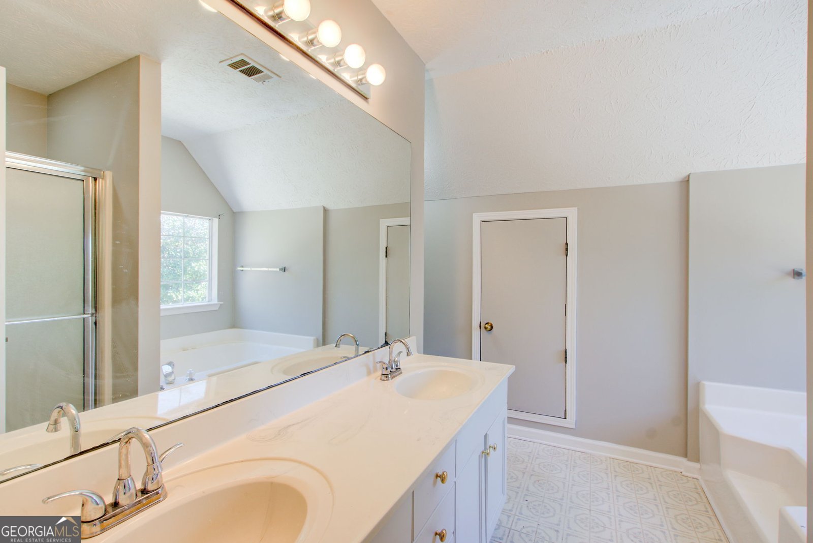 219 SCENIC Drive Mcdonough - 28