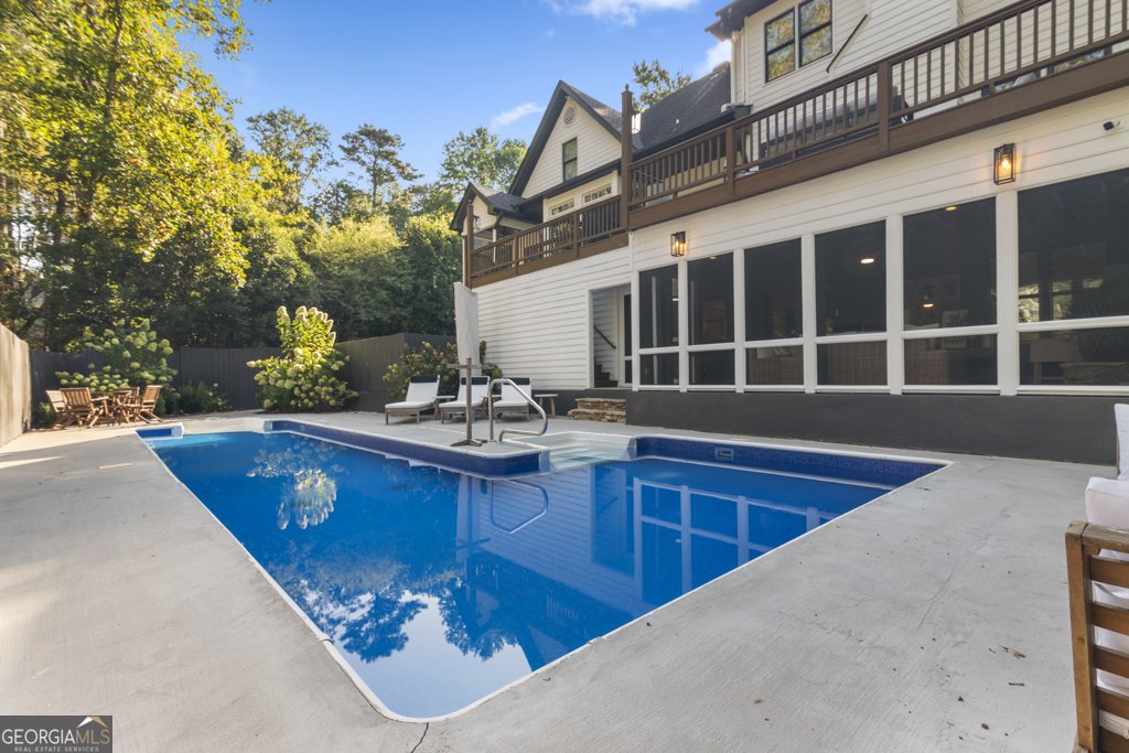 160 Ludwell Court Johns Creek - 8